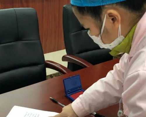 小孩儿喜欢公鸡是什么性格(小孩儿喜欢公鸡是什么性格呢)